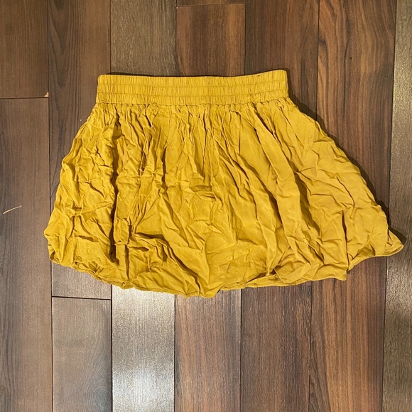 Skirt - Picture 3 of 3